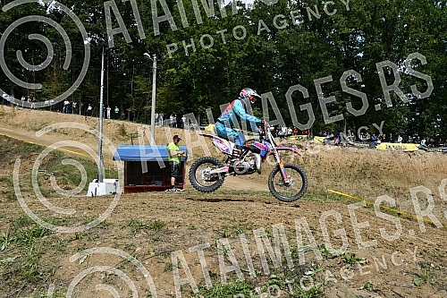 A motocross competition was held at the MX Park Tresnjari track in Kraljevo.Na stazi MX park Tresnjari u Kraljevu odrzano je takmicenje u moto krosu.