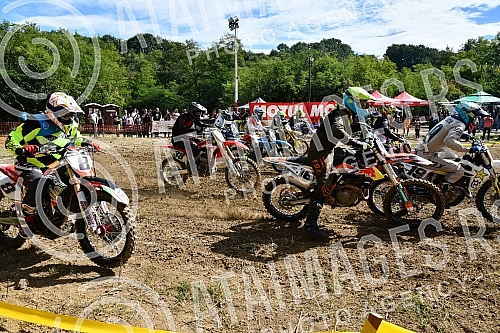 A motocross competition was held at the MX Park Tresnjari track in Kraljevo.Na stazi MX park Tresnjari u Kraljevu odrzano je takmicenje u moto krosu.