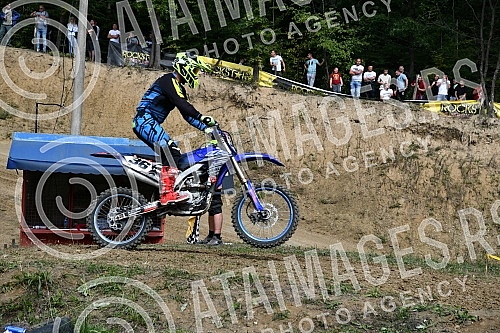 A motocross competition was held at the MX Park Tresnjari track in Kraljevo.Na stazi MX park Tresnjari u Kraljevu odrzano je takmicenje u moto krosu.