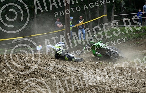 A motocross competition was held at the MX Park Tresnjari track in Kraljevo.Na stazi MX park Tresnjari u Kraljevu odrzano je takmicenje u moto krosu.