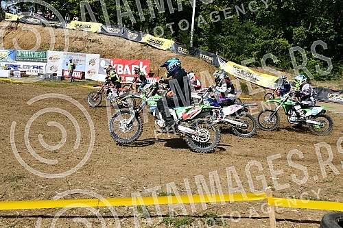 A motocross competition was held at the MX Park Tresnjari track in Kraljevo.Na stazi MX park Tresnjari u Kraljevu odrzano je takmicenje u moto krosu.