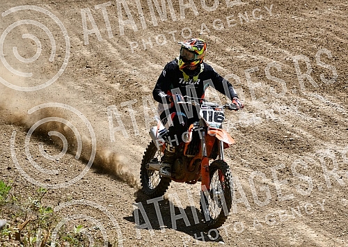 A motocross competition was held at the MX Park Tresnjari track in Kraljevo.Na stazi MX park Tresnjari u Kraljevu odrzano je takmicenje u moto krosu.