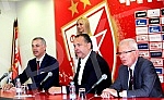 FK Crvena Zvezda coach Miodrag Grof Bozovic signed a new contract with the club for next two years.Trener FK Crvena zvezda Miodrag Grof Bozovic potipsao novi ugovor sa klubom na dve godine. 
