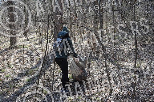 Zavrni Rukave is a cleaning campaign for the whole of Serbia organized by several environmental organizations - Eko Straza, Trash Hero, Nije blam, Clean the End and many others, and today for the 7th time the largest cleaning action in Serbia was hel