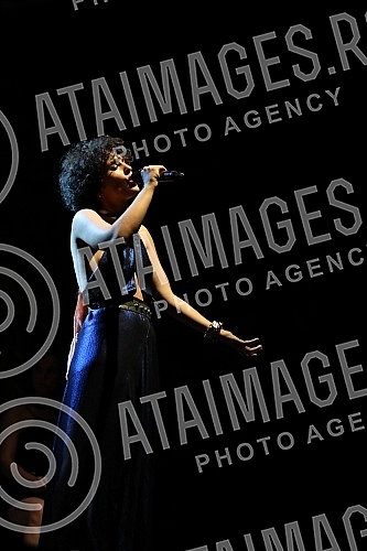 Chansonnier Barbara Pravi held a concert within BELEF in the Jevremovac Botanical Garden.Sansonjerka Barbara Pravi odrzala je koncert u okviru BELEF-a u Botanickoj basti Jevremovac.