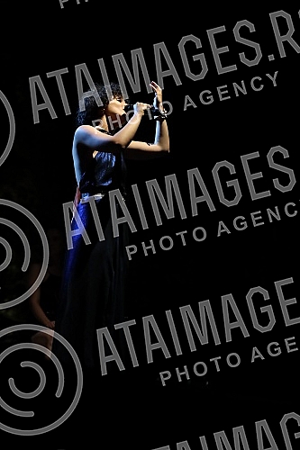 Chansonnier Barbara Pravi held a concert within BELEF in the Jevremovac Botanical Garden.Sansonjerka Barbara Pravi odrzala je koncert u okviru BELEF-a u Botanickoj basti Jevremovac.