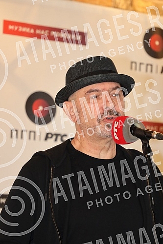 The promotion of the second album of the group DRAM 