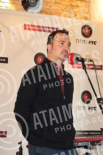 The promotion of the second album of the group DRAM 