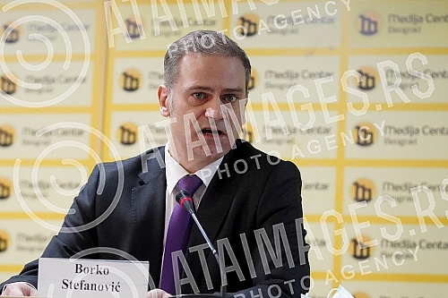 A press conference at which the opposition parties presented the 