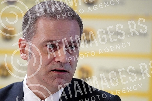 A press conference at which the opposition parties presented the 