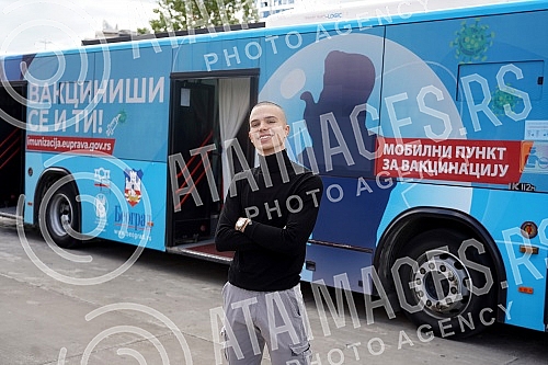 Rapper Mihajlo Veruovic - Voyage, as part of the action that Skymusic is implementing in cooperation with the City of Belgrade, pointed out the importance of vaccination in front of the 
