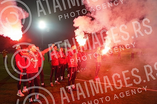 Delije, Red Star FC fans, organized a reception for the football players who achieved a historic success with a draw against Braga (1: 1) on Thursday night - a direct placement in the eighth finals of the Europa League, which is the biggest result of