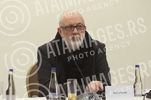 Press conference after the round table 