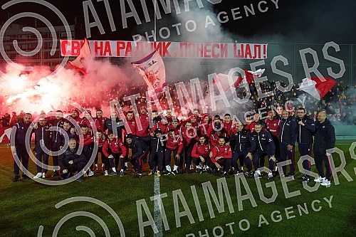 Delije, Red Star FC fans, organized a reception for the football players who achieved a historic success with a draw against Braga (1: 1) on Thursday night - a direct placement in the eighth finals of the Europa League, which is the biggest result of