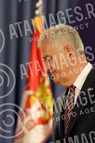 Turning Media Tomislav Nikolic - the President of the Republic of Serbia after talks with representatives of the parties who will have deputies in the new mandate. Obracanje medijima Tomislava Nikolica - predsednika Republike Srbije posle razgovora
