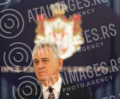 Turning Media Tomislav Nikolic - the President of the Republic of Serbia after talks with representatives of the parties who will have deputies in the new mandate. Obracanje medijima Tomislava Nikolica - predsednika Republike Srbije posle razgovora
