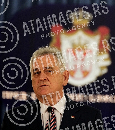 Turning Media Tomislav Nikolic - the President of the Republic of Serbia after talks with representatives of the parties who will have deputies in the new mandate. Obracanje medijima Tomislava Nikolica - predsednika Republike Srbije posle razgovora