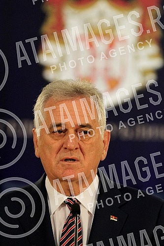 Turning Media Tomislav Nikolic - the President of the Republic of Serbia after talks with representatives of the parties who will have deputies in the new mandate. Obracanje medijima Tomislava Nikolica - predsednika Republike Srbije posle razgovora