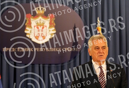 Turning Media Tomislav Nikolic - the President of the Republic of Serbia after talks with representatives of the parties who will have deputies in the new mandate. Obracanje medijima Tomislava Nikolica - predsednika Republike Srbije posle razgovora