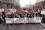 A protest march against e-fiscalization in Serbian markets started from Sava Square, where salesmen gathered near the monument to Stefan Nemanja, who then headed down Nemanja Street, across Slavija to the Presidency building on Andricev Venac, blocki
