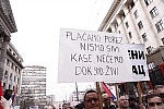 A protest march against e-fiscalization in Serbian markets started from Sava Square, where salesmen gathered near the monument to Stefan Nemanja, who then headed down Nemanja Street, across Slavija to the Presidency building on Andricev Venac, blocki