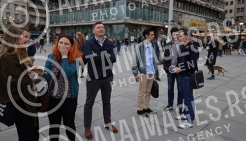 The Moramo Coalition organized a concert for clean air on the Republic Square. Koalcija Moramo je organzivala Koncert za cist vazduh na Trgu republike. 
