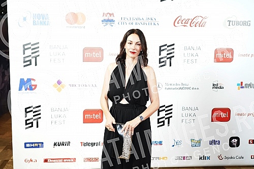 On the third night of the second international music festival Banja Luka Fest Luz Casa performed in Borik Hall.Trece veceri drugog internacionalnog muzickog festivala Banja Luka Fest Lus Kasal nastupila je u hali Borik