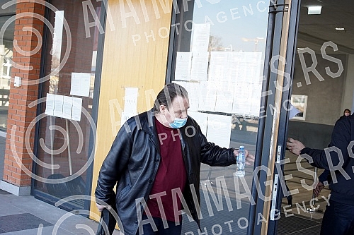 The trial of actor Branko Bane Vidakovic on charges of unauthorized possession of drugs for personal use continues at the Belgrade High court. U Visem sudu u Beogradu se nastavlja sudjenje glumcu Branku Vidakovicu povodom optuzbi za neovlasceno drz