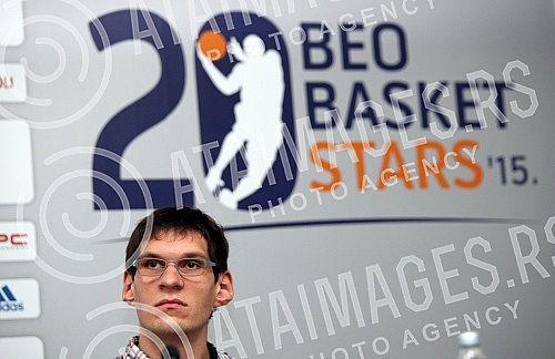 Konferencija povodom 20 godina poslovanja agencije BeoBasket i organizacije revijalne kosarkaske utakmice na kojoj ce ucestvovati igracke i trenerske zvezde BeoBasketa. 
