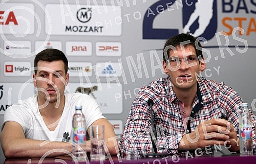 Konferencija povodom 20 godina poslovanja agencije BeoBasket i organizacije revijalne kosarkaske utakmice na kojoj ce ucestvovati igracke i trenerske zvezde BeoBasketa. 