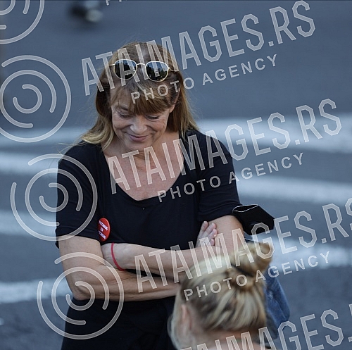 In front of the House of the National Assembly, a protest of several non-governmental organizations began, entitled 
