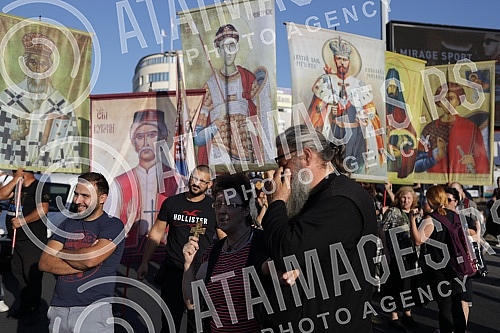279 in a row Litija by the center of Belgrade for the Salvation of occupied Serbia from all kinds of betrayal and anti-national actions on Branko's bridge.279 po redu Litija centrom Beograda za Spas okupirane Srbije od svih vidova izdaje i antinaro