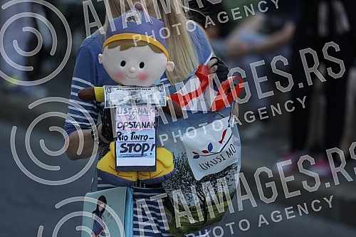 In front of the House of the National Assembly, a protest of several non-governmental organizations began, entitled 