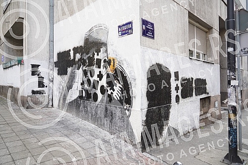 Murals dedicated to the former commander of the Army of the Republic of Srpska, Ratko Mladic, and the commander of the Yugoslav Army in the homeland, Dragoljub Draza Mihailovic, on the corner of Njegoseva and Aleksa Nenadovica Streets, were damaged a