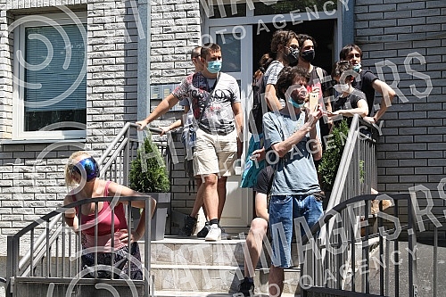 The Roof on the Head association called on citizens to show solidarity and protest against the perpetrators in Mirjevo.Udruzenje Krov na glavom pozvalo je gradjane na solidarnost i protest protiv izvrsitelja u Mirjevu.