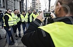 Protest of employees in auto-schools who are demanding the abolition of the provision on re-placement of licenses for instructors, lecturers and examiners.Protest zaposlenih u auto-skolama koji traze ukidanje odredbe o ponovnom polaganju licence za 