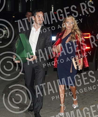 Zeljka Joksimovic's 50th birthday celebration was held at the Dorcoleta Club.Proslava 50. rodjendana Zeljka Joksimovic odrzana je u u klubu Dorcoleta.