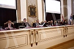 A session of the Senate of that university was held at the Rectorate of the University of Belgrade.U Rektoratu Univerziteta u Beogradu odrzana je sednica Senata tog univerziteta.