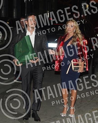 Zeljka Joksimovic's 50th birthday celebration was held at the Dorcoleta Club.Proslava 50. rodjendana Zeljka Joksimovic odrzana je u u klubu Dorcoleta.