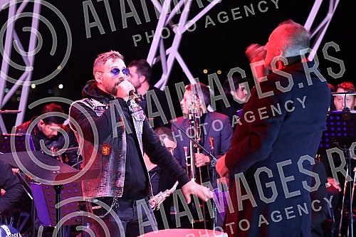 The Rock Opera had the honor of closing the summer season at Ada Ciganlija.Rock Operi pripala je cast da zatvori letnju sezonu na Adi ciganliji.