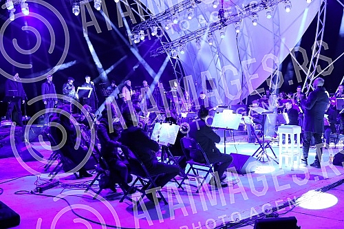 The Rock Opera had the honor of closing the summer season at Ada Ciganlija.Rock Operi pripala je cast da zatvori letnju sezonu na Adi ciganliji.