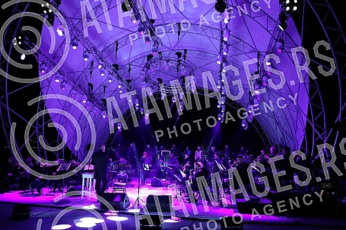 The Rock Opera had the honor of closing the summer season at Ada Ciganlija.Rock Operi pripala je cast da zatvori letnju sezonu na Adi ciganliji.