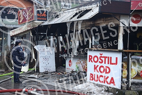Fast food restaurant Barbecue near Bucko burned down in a fire.Restoran brze hrane Rostilj kod Bucka izgoreo je u pozaru.