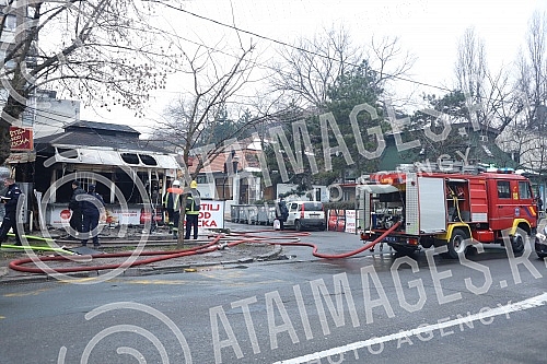 Fast food restaurant Barbecue near Bucko burned down in a fire.Restoran brze hrane Rostilj kod Bucka izgoreo je u pozaru.