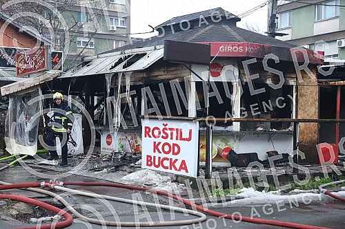 Fast food restaurant Barbecue near Bucko burned down in a fire.Restoran brze hrane Rostilj kod Bucka izgoreo je u pozaru.