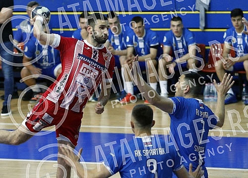 The match of the seventh round of the Arcus League play-offs between MRK Crvena zvezda Grundfos and RK Spartak was played in the Sumica hall.Utakmica sedmog kola plej-auta Arkus lige izmedju MRK Crvena zvezda Grundfos i RK Spartak odgrana je u sali