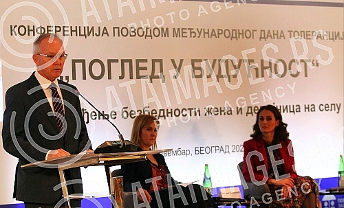 The annual conference of the Commissioner for the Protection of Equality on the occasion of the International Day of Tolerance.Godisnja konferencija Poverenika za zastitu ravnopravnosti povodom Medjunarodnog dana tolerancije.