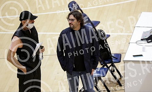 Andrea Trinchieri arrived in Serbia from Italy last night, and with the confirmation of the test at COVID-19, he received approval to be able to move around Serbia and hold trainings for Partizan basketball players, and the first training has already