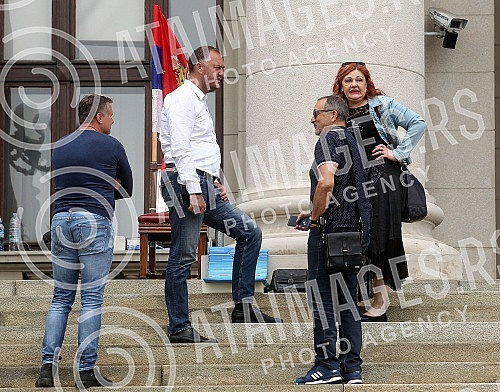 The leader of Dveri, Bosko Obradovic, is on the sixth day of the hunger strike in front of the National Assembly, and since three days ago, his party colleague, MP Ivan Kostic, has been on strike.Lider Dveri Bosko Obradovic sesti dan trajke gladju