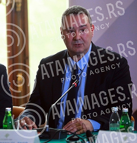Press conference on the occasion of the first Serbian edition of the competition for sustainable cities of the Eco-Municipality, initiated by the French Embassy in Serbia.Konferencija za medije povodom pprvog srpskog izdanje konkursa za odrzive gra